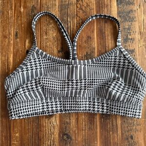 ALO Yoga Black and White Houndstooth Sports Bra
